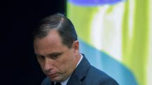 Tenente-coronel Mauro Cid, ex-assessor do ex-presidente Jair Bolsonaro, durante julgamento no Supremo Tribunal Federal sobre suposta tentativa de golpe, em Brasília (9/6/2025) | Foto: Reuters/Diego Herculano