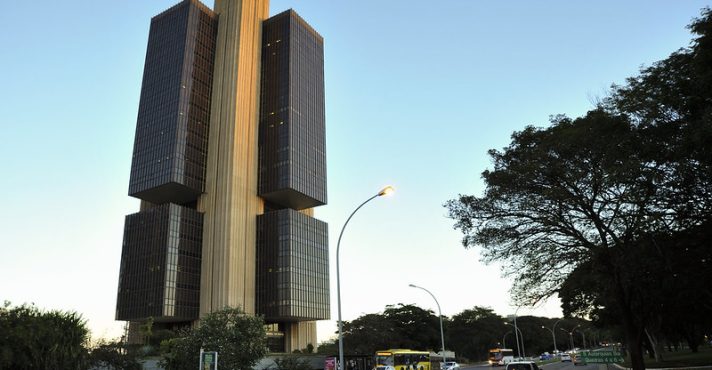 Fachada do Banco Central do Brasil, em Brasília, em alusão à nota sobre o déficit do setor público