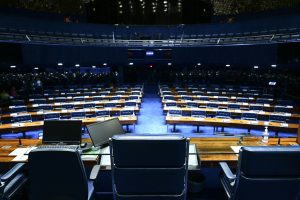 Congresso recebe do Ranking dos Políticos proposta de reforma para enxugar gastos e valorizar desempenhoo| Foto: Andressa Anholete/Agência Senado
