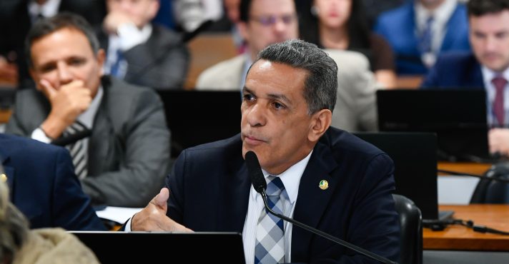 Senador exige explicações do governo sobre fraudes no BPC envolvendo migrantes | Foto: Carlos Moura/Agência Senado