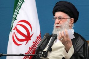 Iatolá Ali Khamenei, líder iraniano: falas desproporcionais aos fatos | Foto: Reprodução/Twitter/X