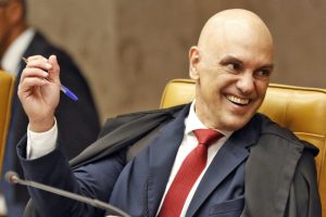 Moraes também ordenou o bloqueio do perfil no Instagram de João Hélio, filho de Carla Zambelli | Foto: Bruno Peres/Agência Brasil