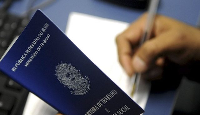 Carteira assinada Bolsa Família