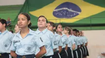 As escolas cívico-militares ganharam espaço no país | Foto: Claudio Postay/PMC