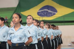 As escolas cívico-militares ganharam espaço no país | Foto: Claudio Postay/PMC
