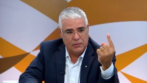 Eduardo Girão concede entrevista ao Arena Oeste | Foto: Revista Oeste