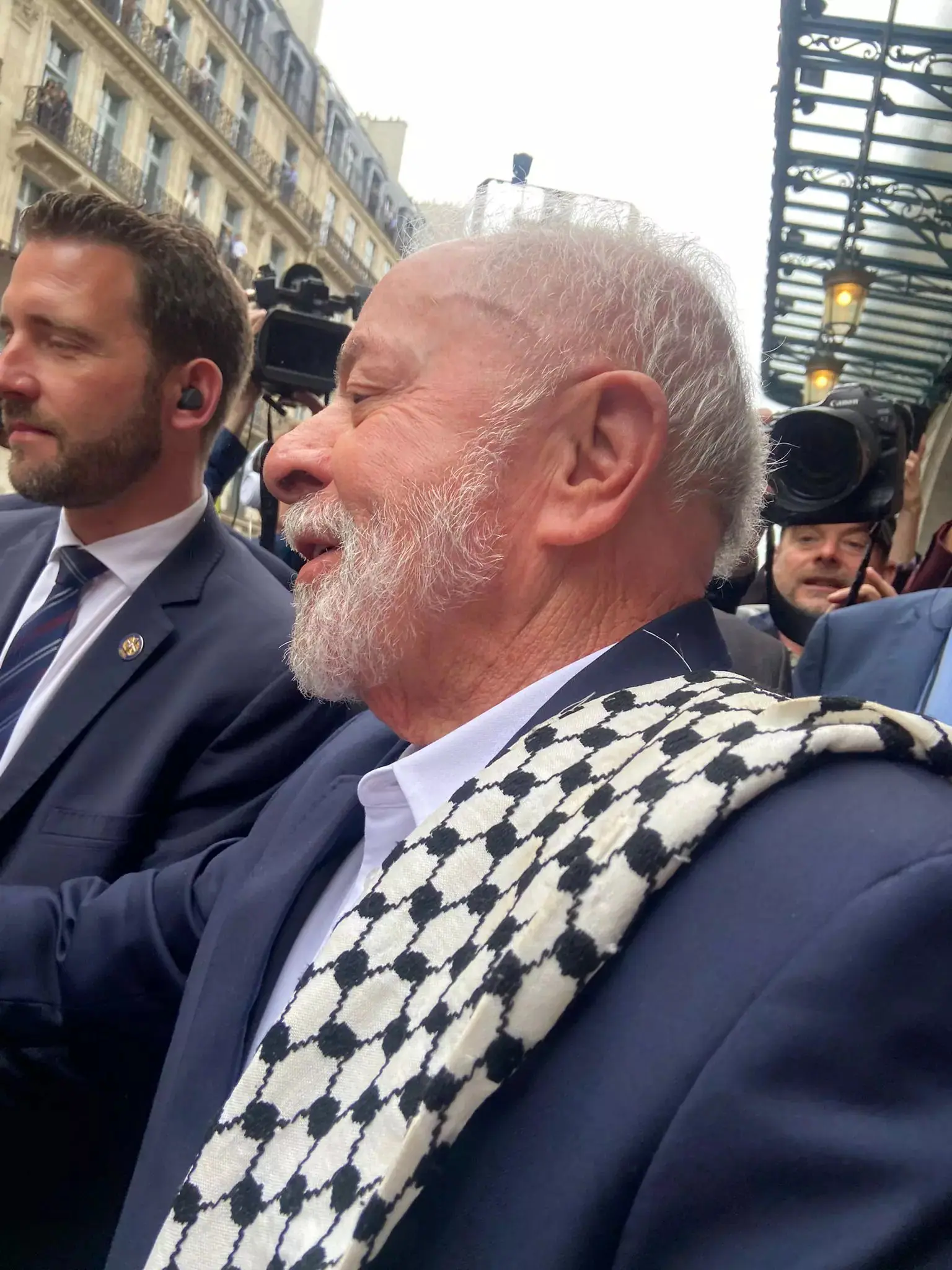 Lula chamou ação militar de Israel de “genocídio” em viagem à França