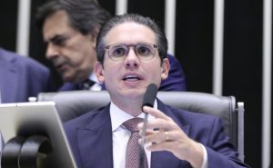 hugo motta