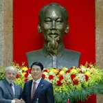 O presidente Lula em um encontro com o presidente do Vietnã, Luong Cuong