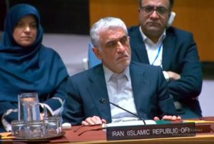 Amir-Saeid Iravani, embaixador do Irã, durante reunião na ONU: programa de enriquecimento de urânio vai continuar | Foto: Reprodução/Twitter/X
