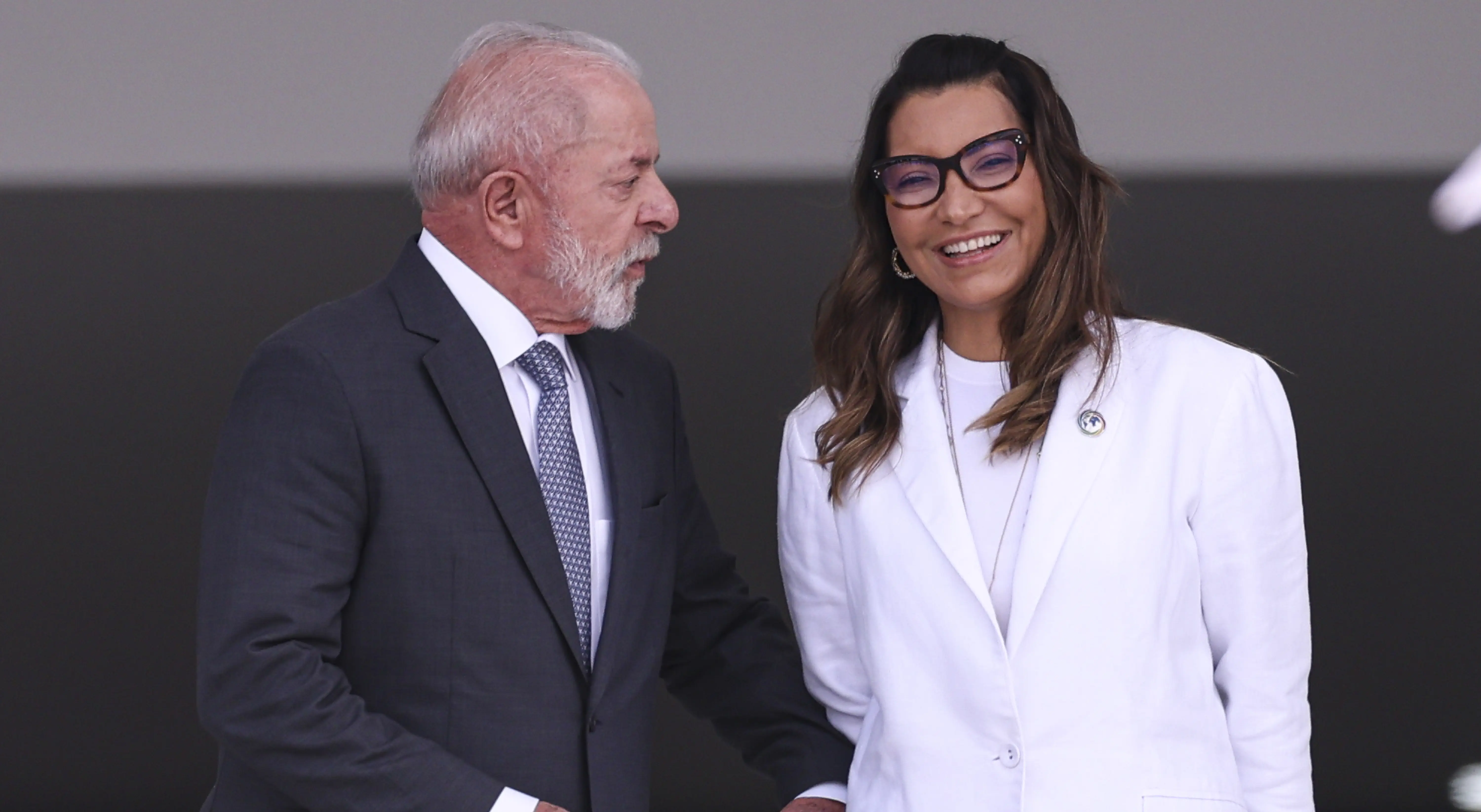 Apesar de não ter cargo oficial, a primeira-dama Rosângela da Silva, a Janja, continua a exercer protagonismo no governo Lula | Foto: Marcelo Camargo/Agência Brasil