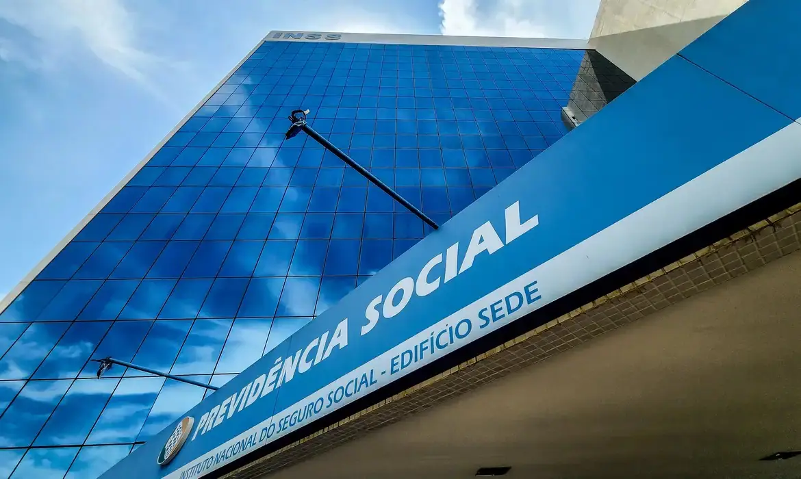 Com a decisão da Justiça, INSS deve liberar recursos para mais de 131 mil beneficiários | Foto: Rafa Neddermeyer | Agência Brasil