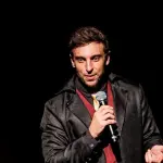 O humorista Léo Lins: decisão anterior do STF será usada pela defesa do comediante | Foto: Redes sociais