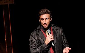 O humorista Léo Lins: decisão anterior do STF será usada pela defesa do comediante | Foto: Redes sociais