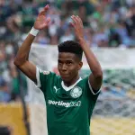 O atacante Estêvão, do Palmeiras, durante o jogo contra o Porto, em New Jersey - 15/6/2025 | Foto: Vincent Carchietta/Reuters