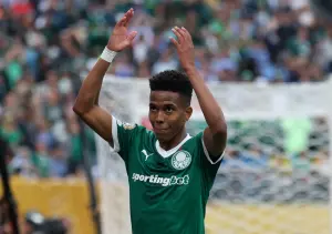 O atacante Estêvão, do Palmeiras, durante o jogo contra o Porto, em New Jersey - 15/6/2025 | Foto: Vincent Carchietta/Reuters