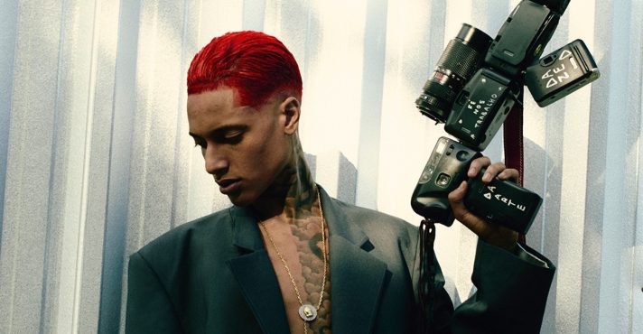 Oruam em ensaio fotográfico para a revista Dazed | Foto: Divulgação/Dazed