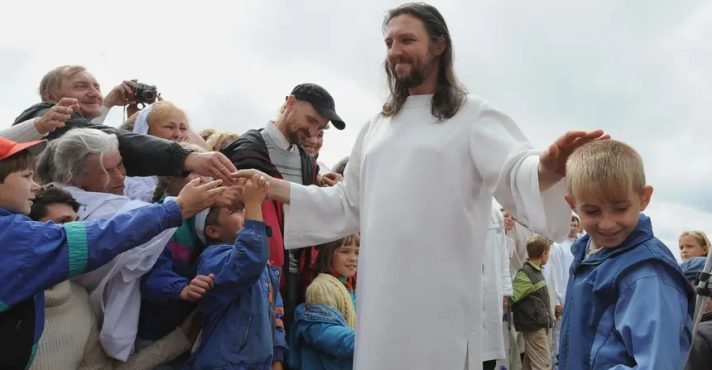 Sergei Torop, o 'Jesus da Sibéria': detido em 2020, líder religioso é apenado com 12 anos de prisão pelas autoridades russas | Foto: Reprodução/Twitter/X