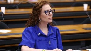A deputada licenciada Carla Zambelli (PL/SP): prisão, censura nas redes sociais, bloqueio de contas e punições estendida a familiares | Foto: Vinicius Loures/Câmara dos Deputados