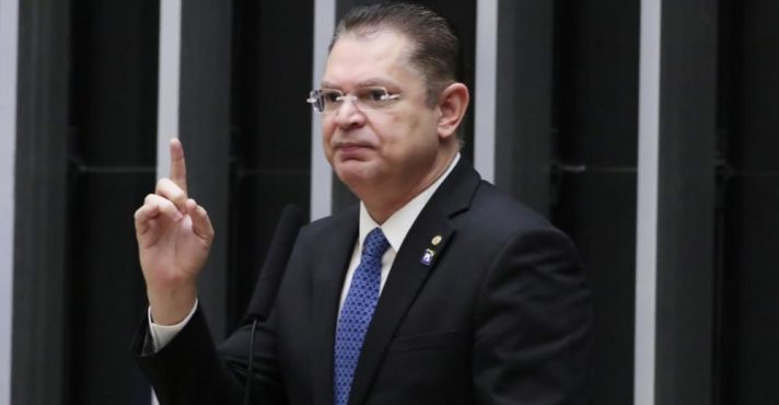 Sóstenes Cavalcante, líder do PL na Câmara, defende a anistia