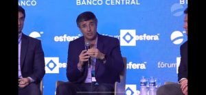 O presidente do Conselho de Administração do BTG Pactual, André Esteves, durante o Fórum Esfera Brasil | Foto: Carlo Cauti - Revista Oeste