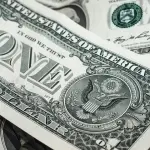 Queda dólar tarifas Trump EUA