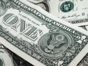 Queda dólar tarifas Trump EUA