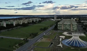 Além da eficiência governamental, o índice avalia infraestrutura, eficiência empresarial e performance econômica