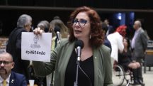 Carla Zambelli está na Itália e teve a prisão decretada por Alexandre de Moraes, do STF | Foto: Bruno Spada/Câmara dos Deputados
