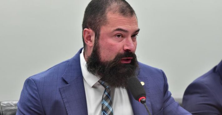 Bilynskyj acusa diretor da PF de mentir sobre investigação envolvendo irmão de Lula no INSS | Foto: Zeca Ribeiro / Câmara dos Deputados
