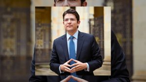 O pré-candidato a presidente da Colômbia Miguel Uribe: melhora, mas estado de saúde ainda inspira muitos cuidados | Foto: Reprodução/Twitter/X