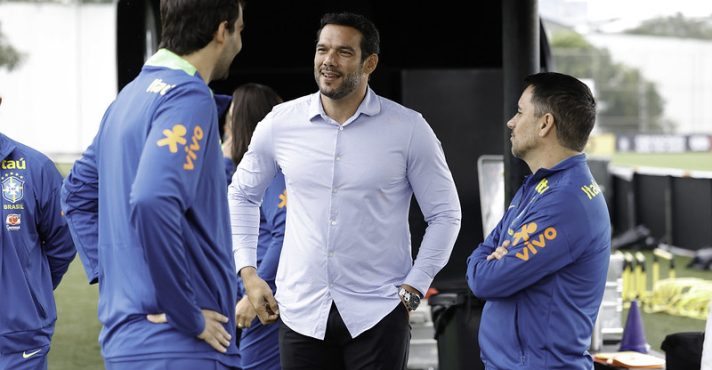 03.06.2025 - Samir Xaud, presidente da CBF, em treino no CT Joaquim Grava, em SP