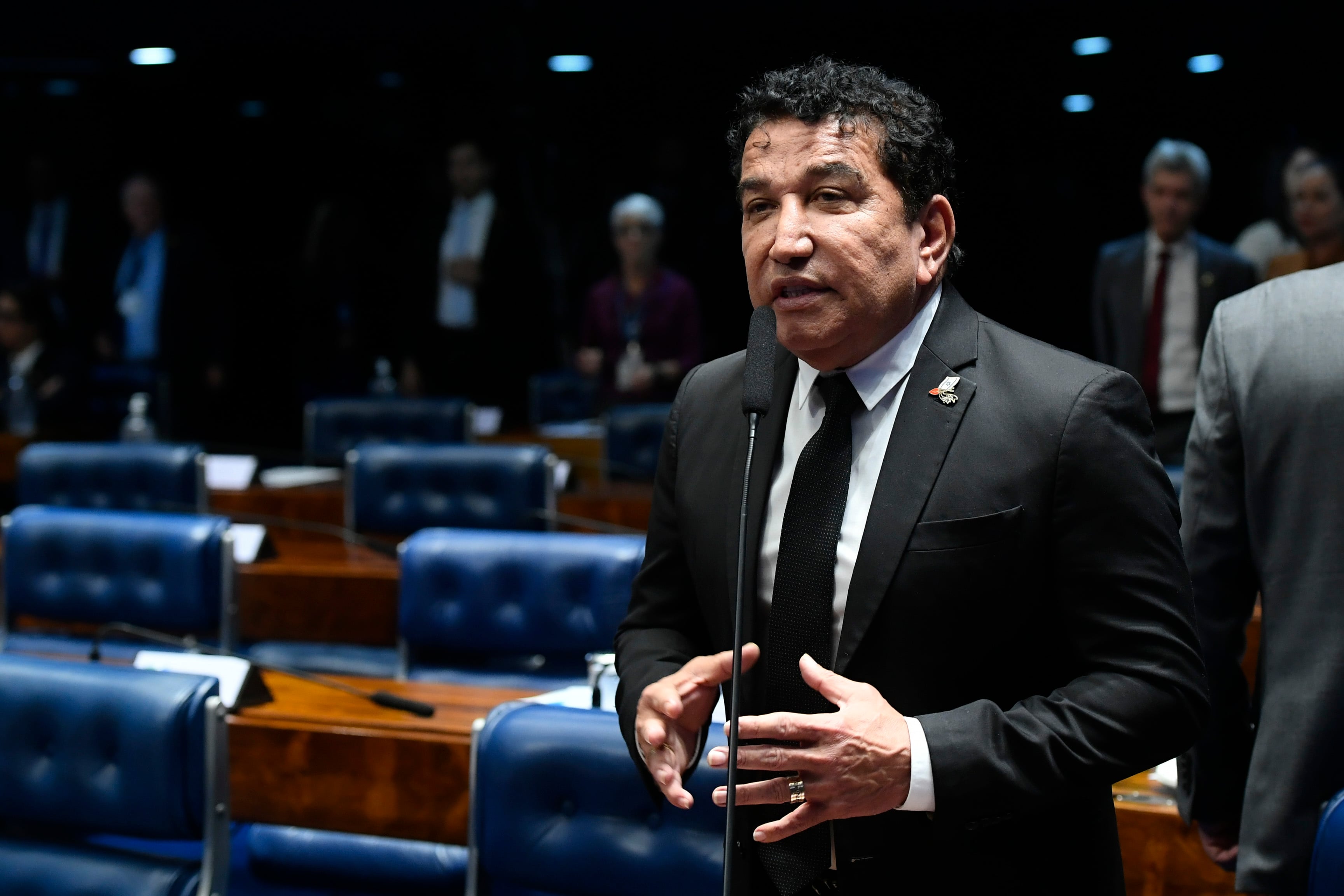 Magno Malta aciona CNJ contra juíza que deu perdão à mãe de 