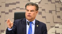 Senador Nelsinho Trad (PSD-MS) conduz audiência em comissão | Foto: Edilson Rodrigues/Agência Senado
