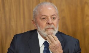 O presidente Lula da Silva: completa ausência de projeto, metas ou interlocutores capacitados, diz artigo | Foto: Marcello Camargo/ Agência Brasil