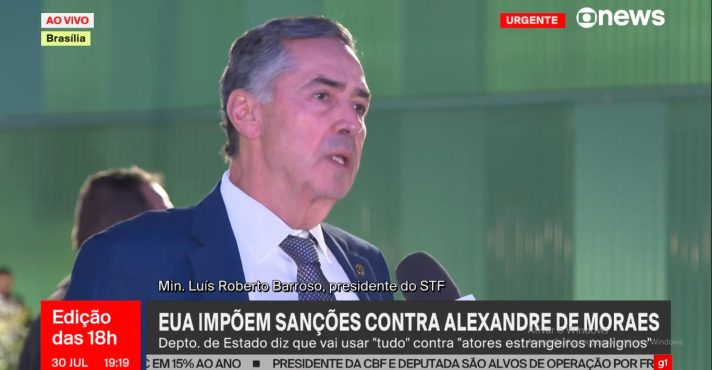 Ministro Barroso, durante entrevista: tentativa de justificar postura do STF contra políticos de direita | Foto: Reprodução/GloboNews