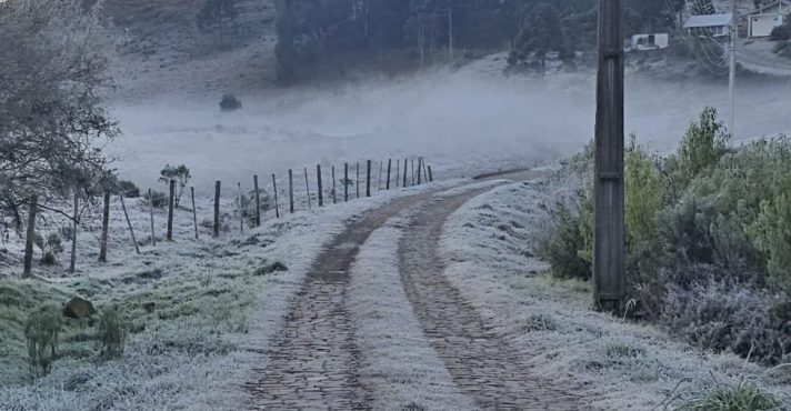 Geada e neve em São Joaquim