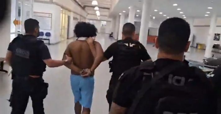 Cleiton Nonato Leal Brito, um dos líderes do Comando Vermelho, estava foragido por cometer crimes como homicídio, roubo e organização criminosa | Foto: Divulgação/Polícia Civil do Rio de Janeiro