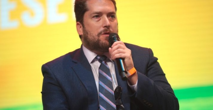 Darren Beattie, subsecretário de Estado dos EUA: "Cúmplices de Moraes devem tomar nota" | Foto: Reprodução/Redes sociais