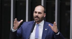 Deputado federal Eduardo Bolsonaro foi indicado à liderança da minoria na Câmara, mas Motta impediu | Foto: Zeca Ribeiro/Câmara dos Deputados