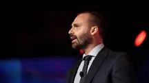 Eduardo Bolsonaro se referiu à postura dos políticos diante do tarifaço, sem mencionar a anistia aos presos do 8 de janeiro | Foto: Reprodução/Flickr