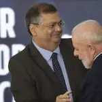 O ministro do STF Flávio Dino e o presidente Lula da Silva: STF estaria a serviço do PT no direcionamento do controle das emendas | Foto: Marcelo Camargo/Agência Brasil
