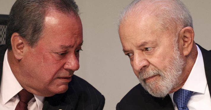 O presidente da Confederação Nacional da Indústria (CNI), Ricardo Alban, e o presidente da República, Luiz Inácio Lula da Silva. Integrantes do governo dialogam com o setor para encontrar alternativas à tarifa imposta pelos Estados Unidos | Marcelo Camargo/Agência Brasil
