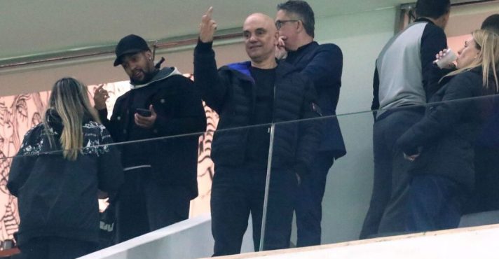 Alexandre de Moraes, no jogo do Corinthians | Foto: Reprodução/Redes Sociais