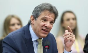O ministro da Fazenda, Fernando Haddad: corte de gastos seria uma resposta à negativa do Congresso quanto à aprovação do IOF | Foto: Lula Marques/Agência Brasil