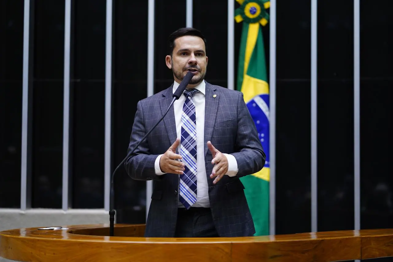 O relator é o deputado Capitão Alberto Neto (PL-AM), autor do substitutivo