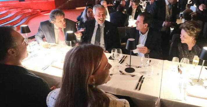 Dilma e autoridades e jantar do Brics