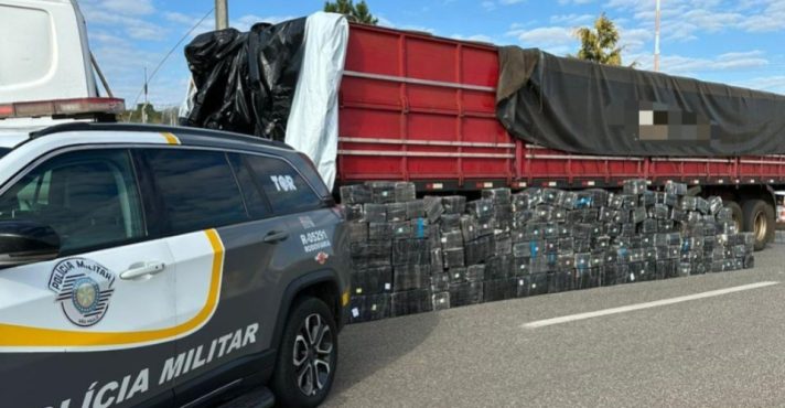 O motorista foi preso em flagrante por transporte de maconha | Foto: SSP/Divulgação