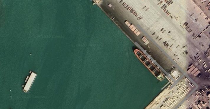 As Forças de Defesa de Israel disseram que o porto de Hodeidah é utilizado ‘para transferir armas do regime iraniano’ | Foto: Reprodução/GoogleMaps