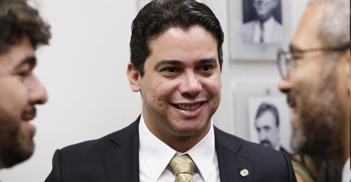 Júnior Mano
